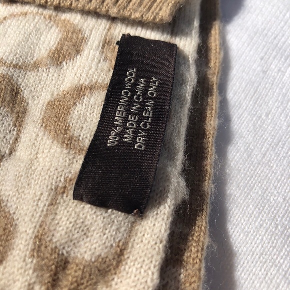 Coach Scarf - Picture 3 of 3